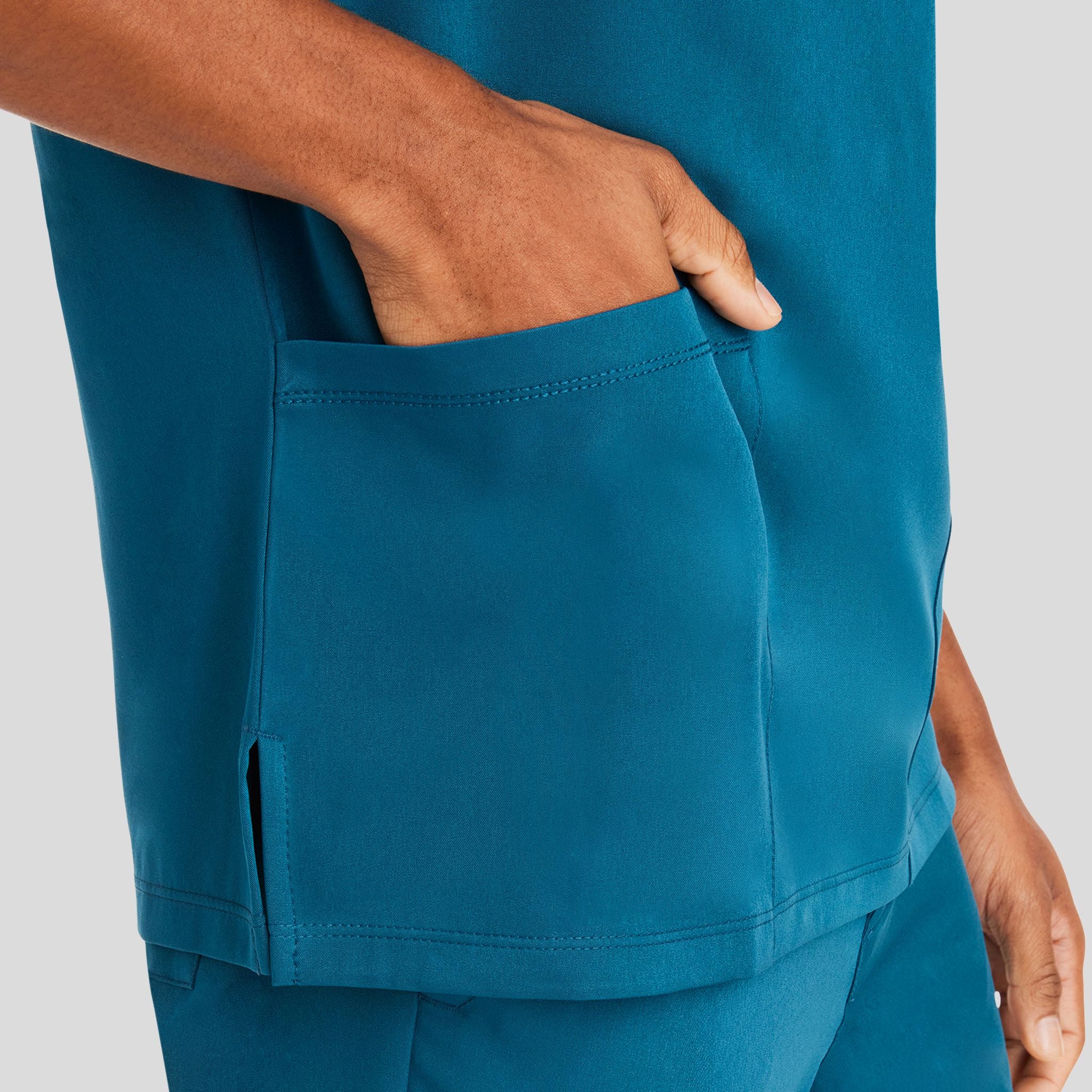 Men's Matthew V-Neck Solid Scrub Top