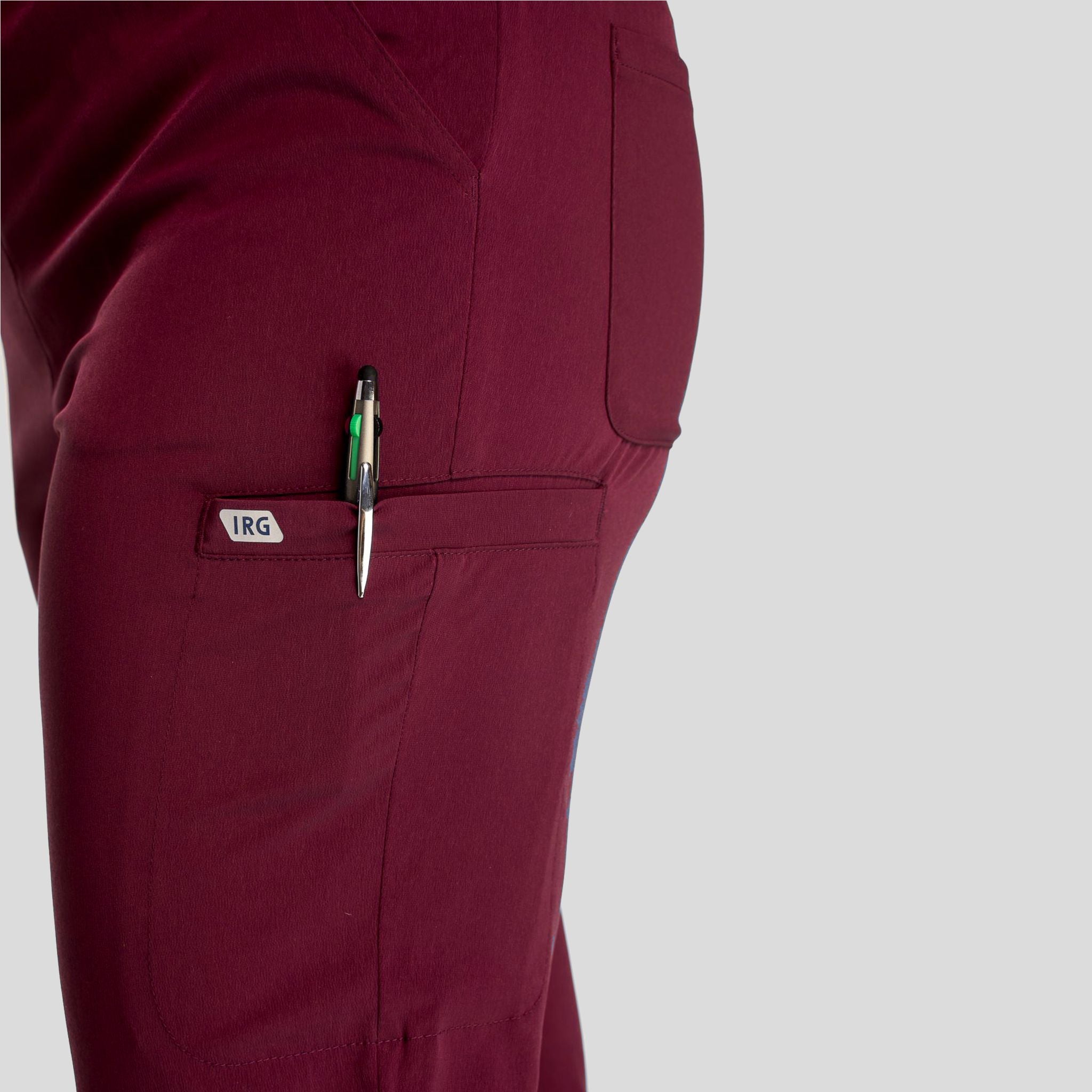 Women’s Elastic Waist Pant