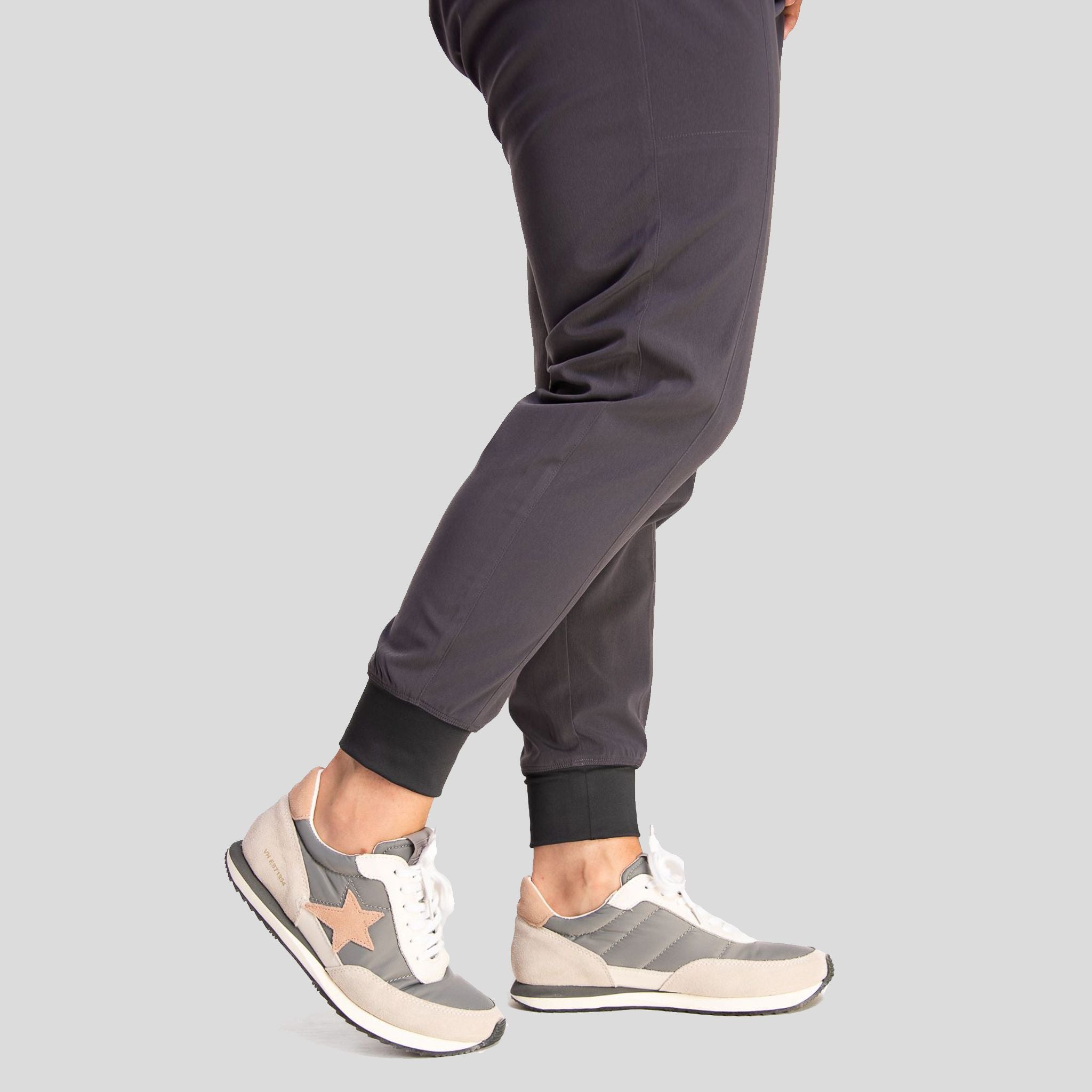 Women’s Jogger Scrub Pants