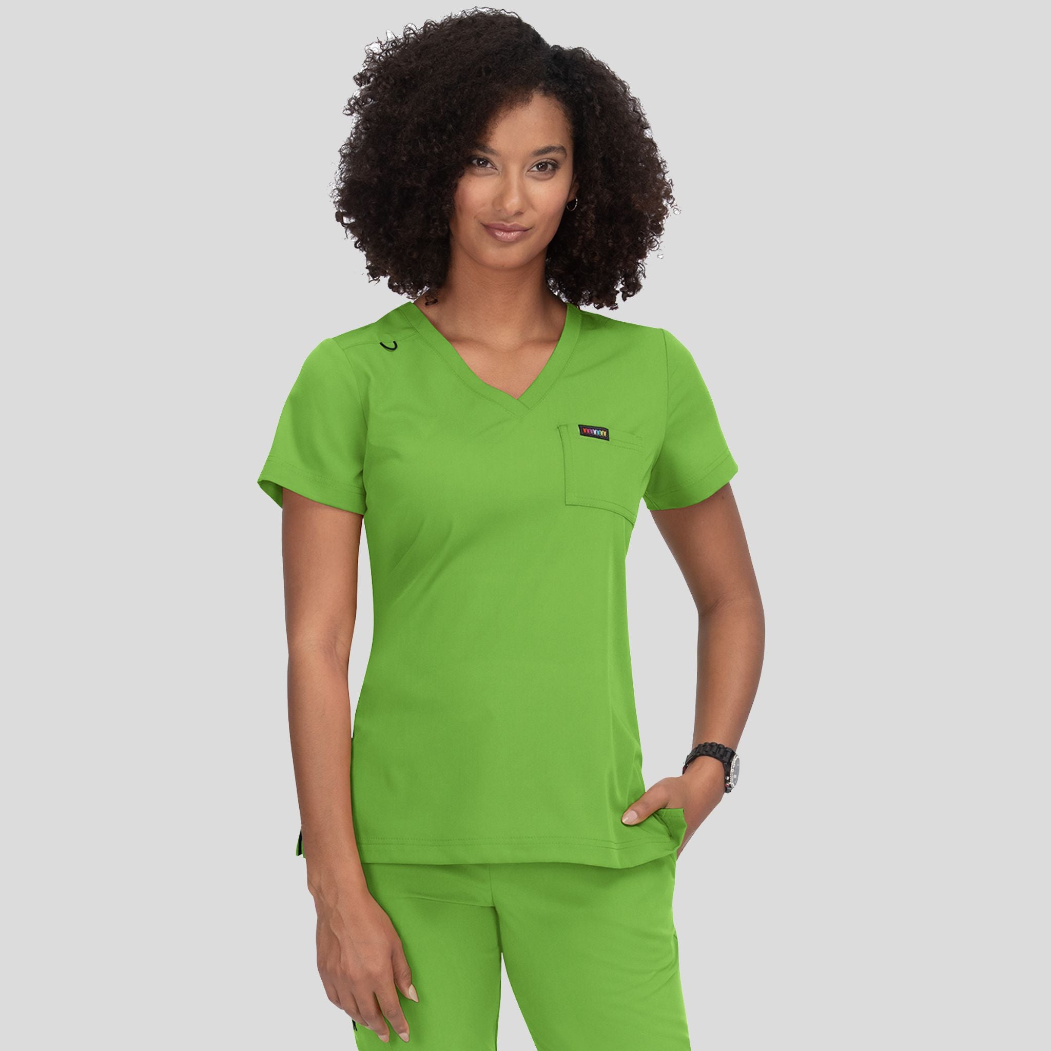 Coco Women's 1-Pocket Tuck-In Scrub Top