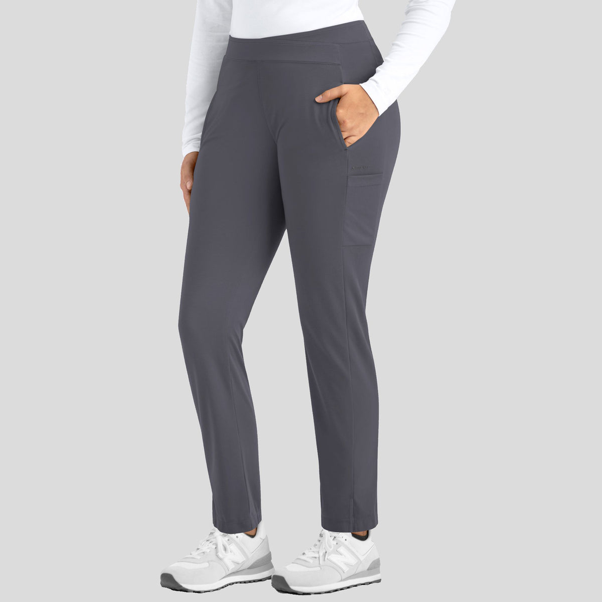 Women's Mid Rise Tapered Pant