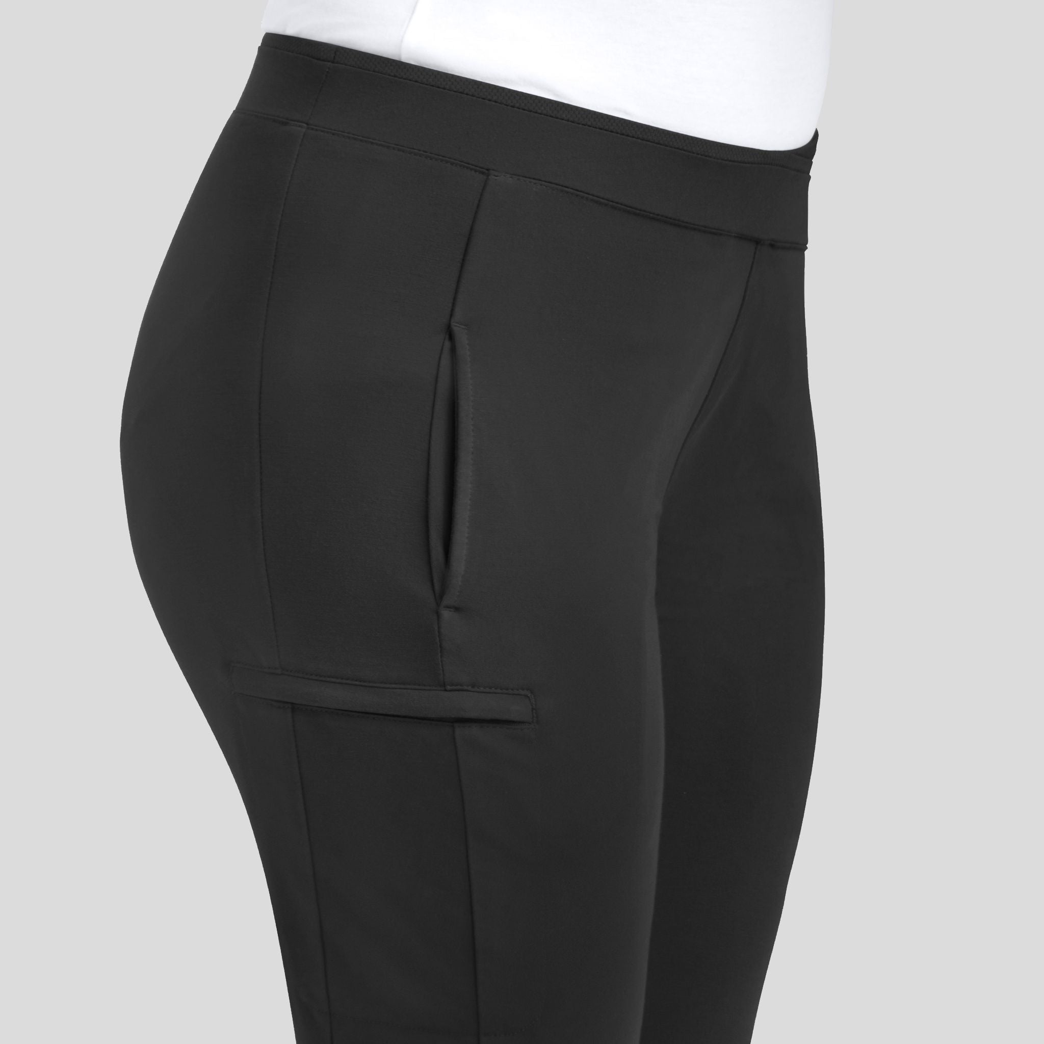Women's Mid Rise Tapered Pant