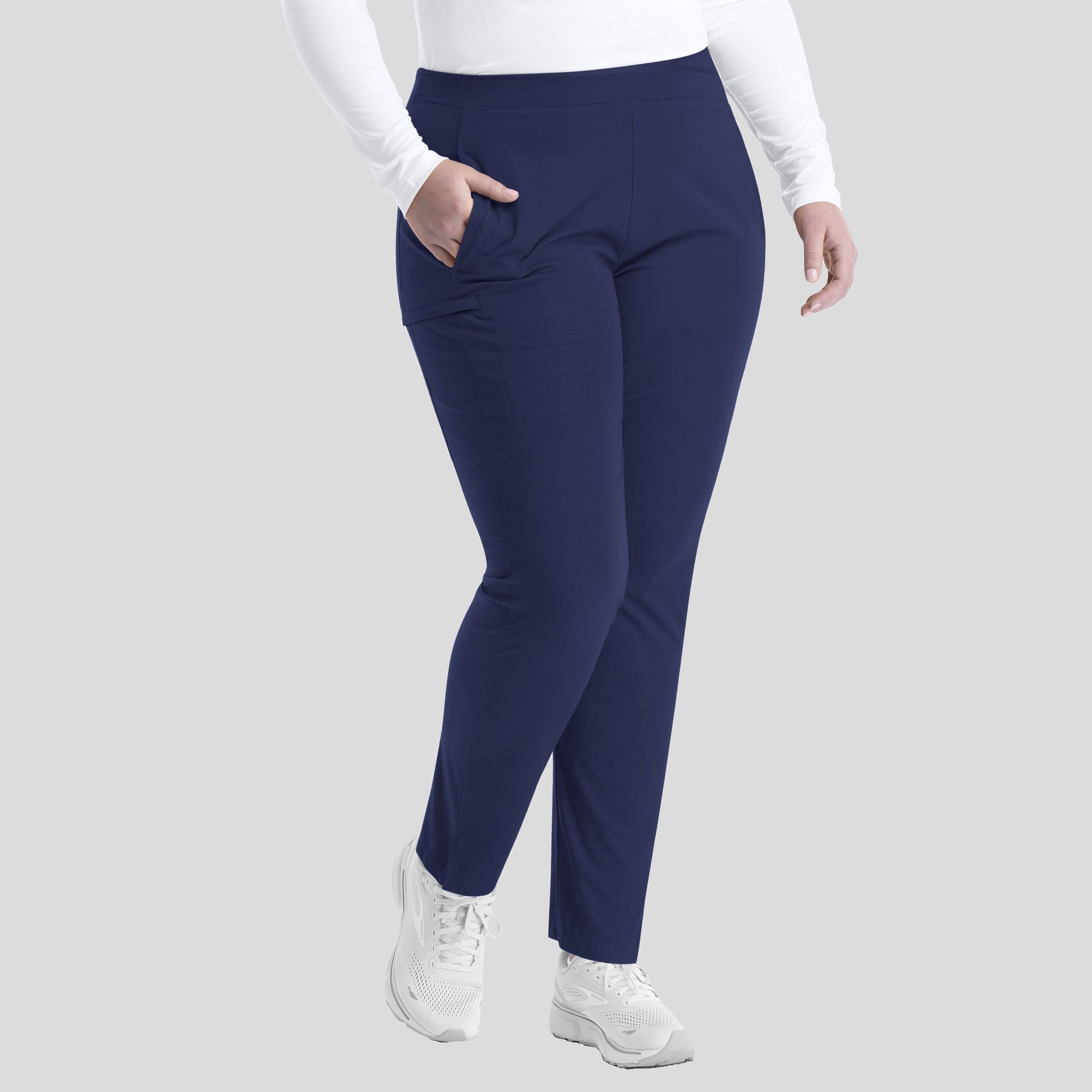 Women's Mid Rise Tapered Pant