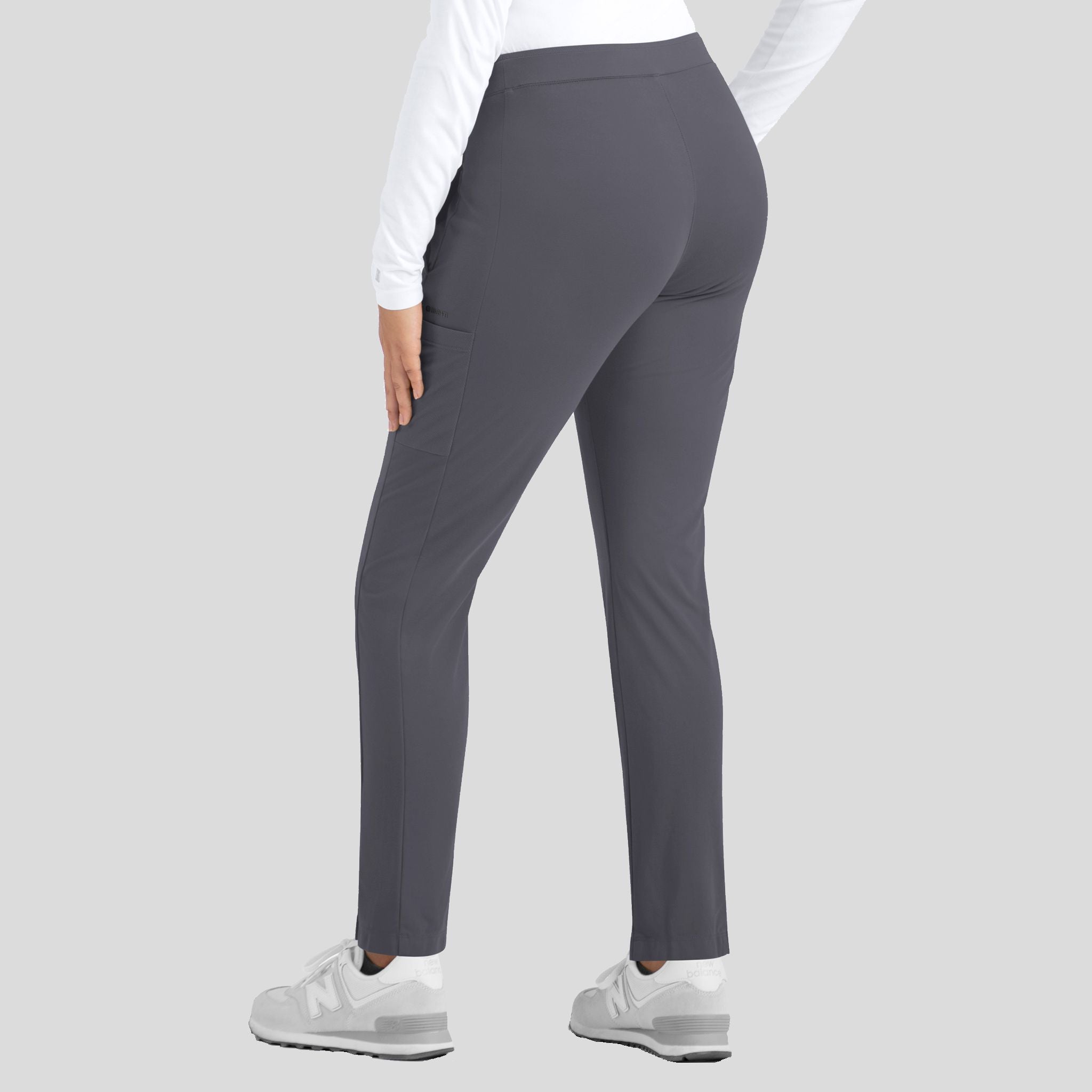 Women's Mid Rise Tapered Pant