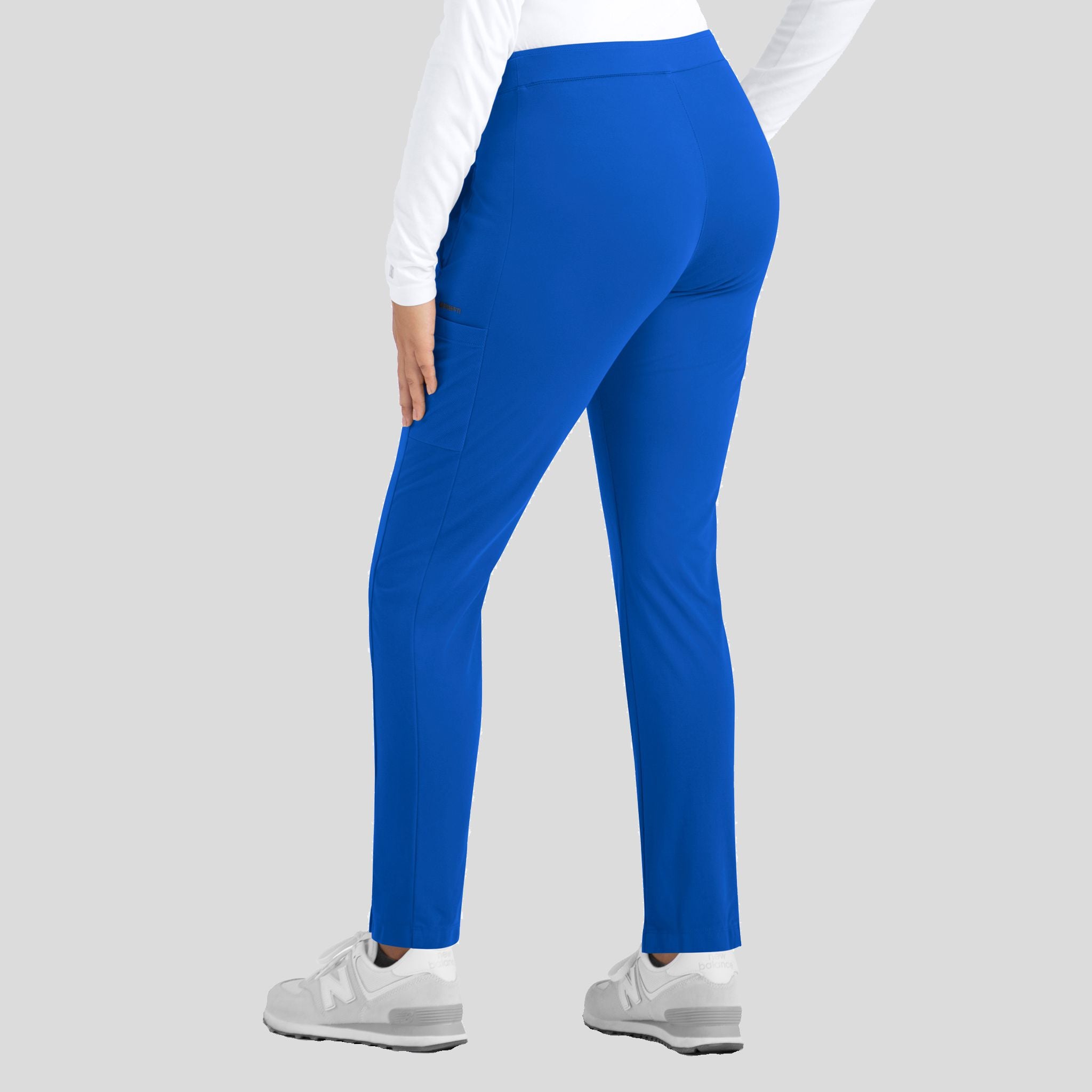 Women's Mid Rise Tapered Pant