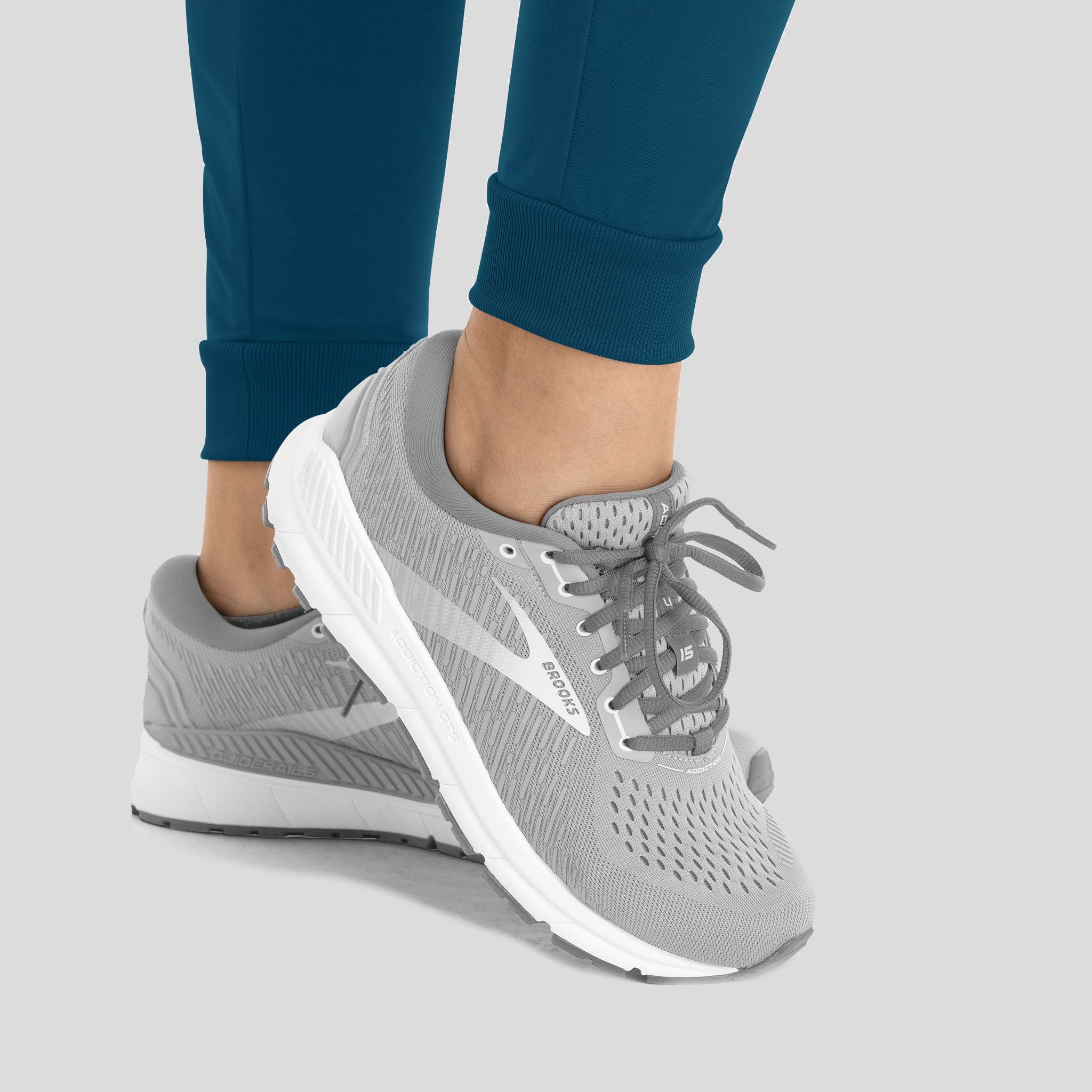 Women's Mid Rise Elastic Jogger